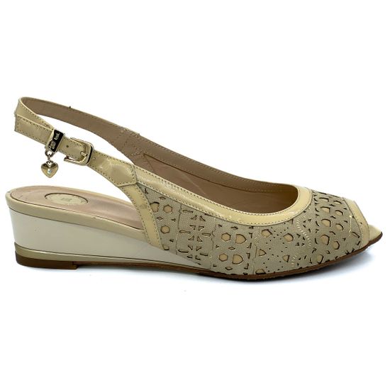 Босоножки Ilasio Renzoni бежевые из лакированной кожи - фото 1, 