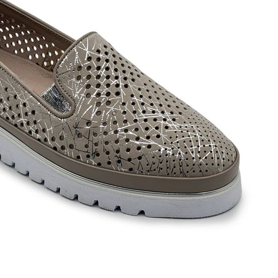 Слипоны Lab Milano бежево-серебристые кожаные с перфорацией - фото 6, 0860129 LAB BEIGE ARGENTO