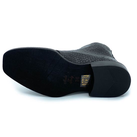 Ботинки Mimmu черные кожаные демисезонные тиснение под крокодила - фото 4, 