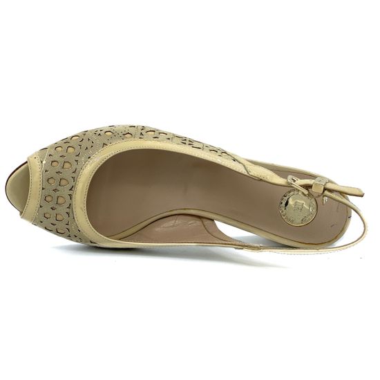 Босоножки Ilasio Renzoni бежевые из лакированной кожи - фото 5, 