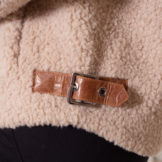 Дубленка VOLPI короткая с меховым воротом бежевая - фото 7,