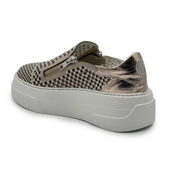 Кроссовки FRUIT бежевые из нубука с перфорацией и стразами - фото 3, 9082 FR BEIGE