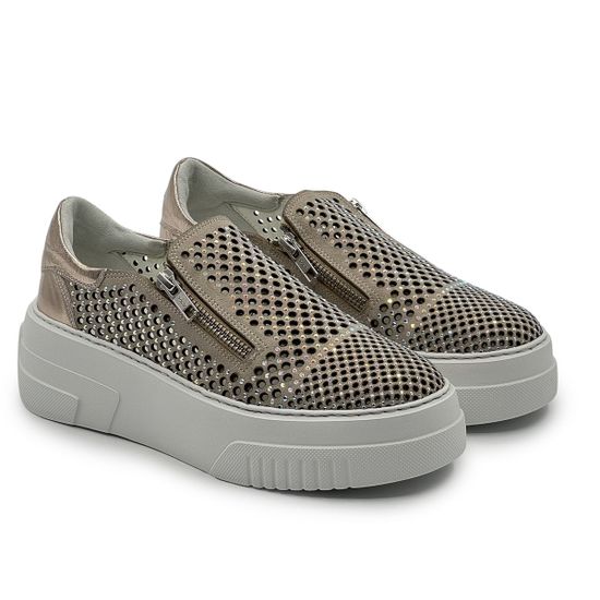 Кроссовки FRUIT бежевые из нубука с перфорацией и стразами - фото 8, 9082 FR BEIGE