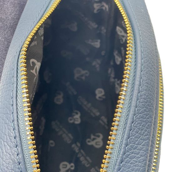 Сумка NILA&amp;NILA кожаная голубая с пчелкой - фото 5, 