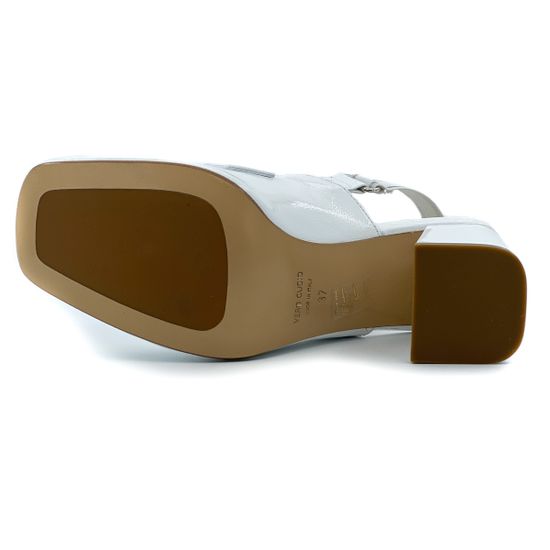 Туфли Mara белые с открытой пяткой - фото 4, 