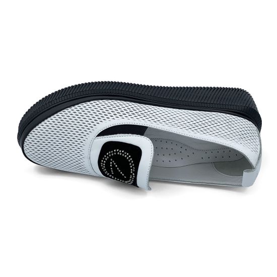 Слипоны Lab Milano белые кожаные с перфорацией - фото 5, 