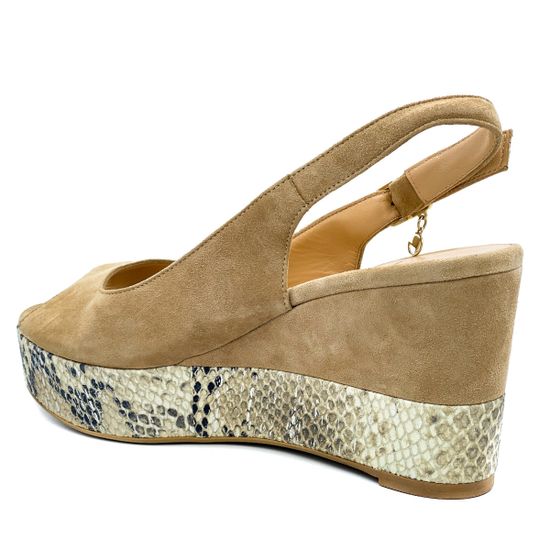 Босоножки Giorgio Piergentili бежевые замшевые - фото 3, 