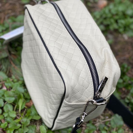 Сумка Renato Angi кросс-боди бежевая кожаная плетеная - фото 8, 