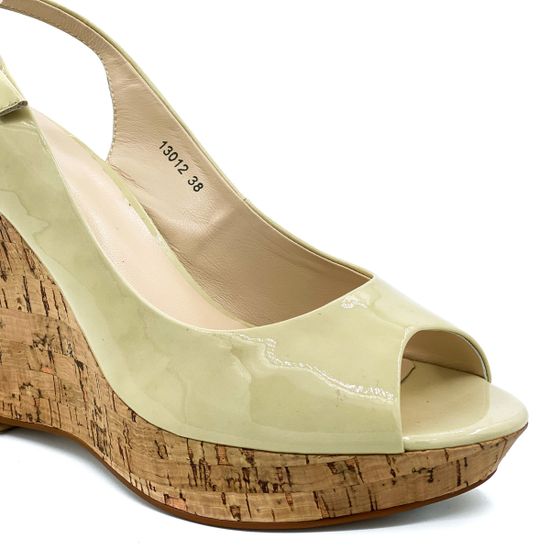 Босоножки Cover бежевые из лакированной кожи - фото 5, 