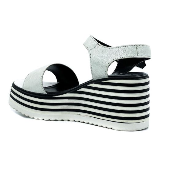 Босоножки Cover - фото 3, 