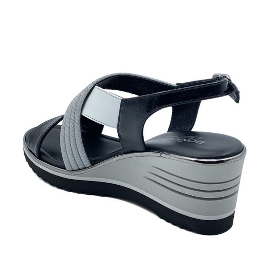 Босоножки Donna Soft комбинация черного лака и белой кожи - фото 3, 