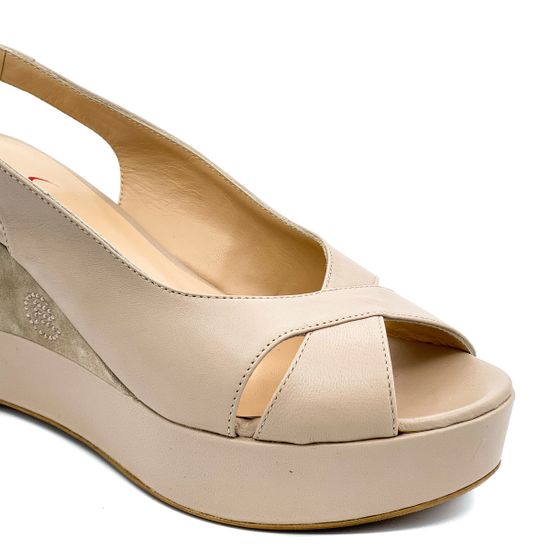 Босоножки Giorgio Piergentili бежевые кожаные - фото 6, 