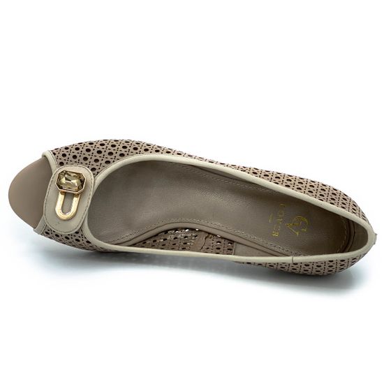 Туфли Cover бежевые кожаные со сквозной перфорацией - фото 4, 