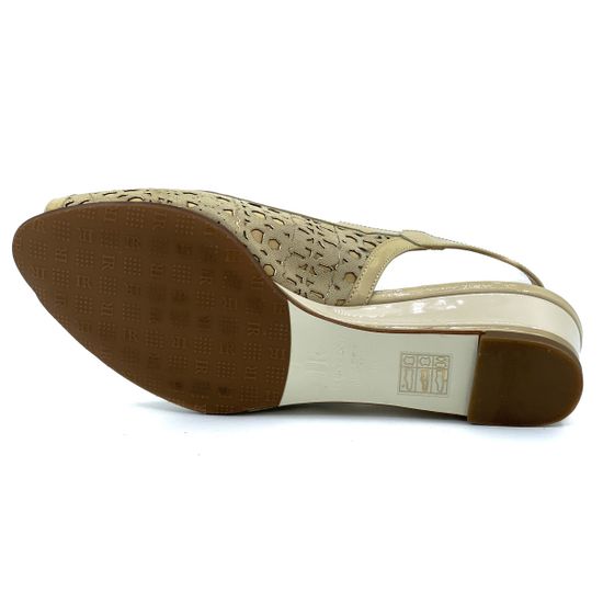 Босоножки Ilasio Renzoni бежевые из лакированной кожи - фото 4, 
