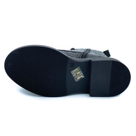 Ботинки Mimmu черные кожаные демисезонные тиснение под крокодила - фото 4, 