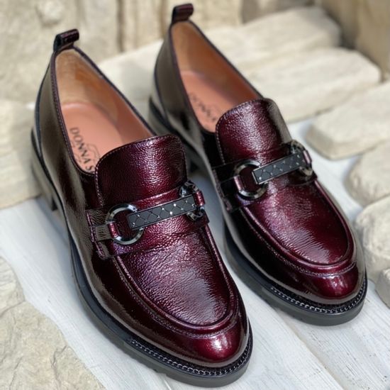 Лоферы Donna Soft бордовые лаковые демисезонные - фото 8, 