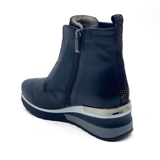 Ботинки Donna Soft черные кожаные на меху - фото 3, 