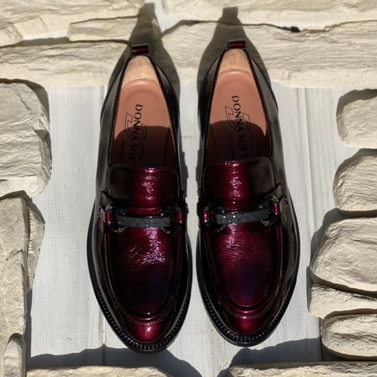 Лоферы Donna Soft бордовые лаковые демисезонные - фото 10, 