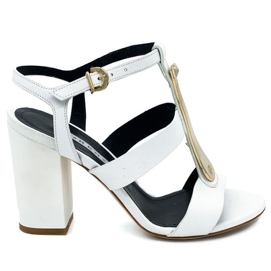Босоножки Renzi кожаные белые с металлическим язычком - фото 1, 