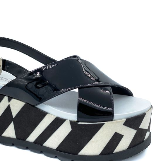 Босоножки Jeannot черные из лакированной кожи - фото 6, 